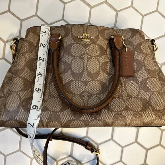 Coach shoulder bag - Picture 3 of 3